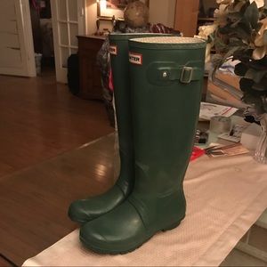 Hunter boots size 8